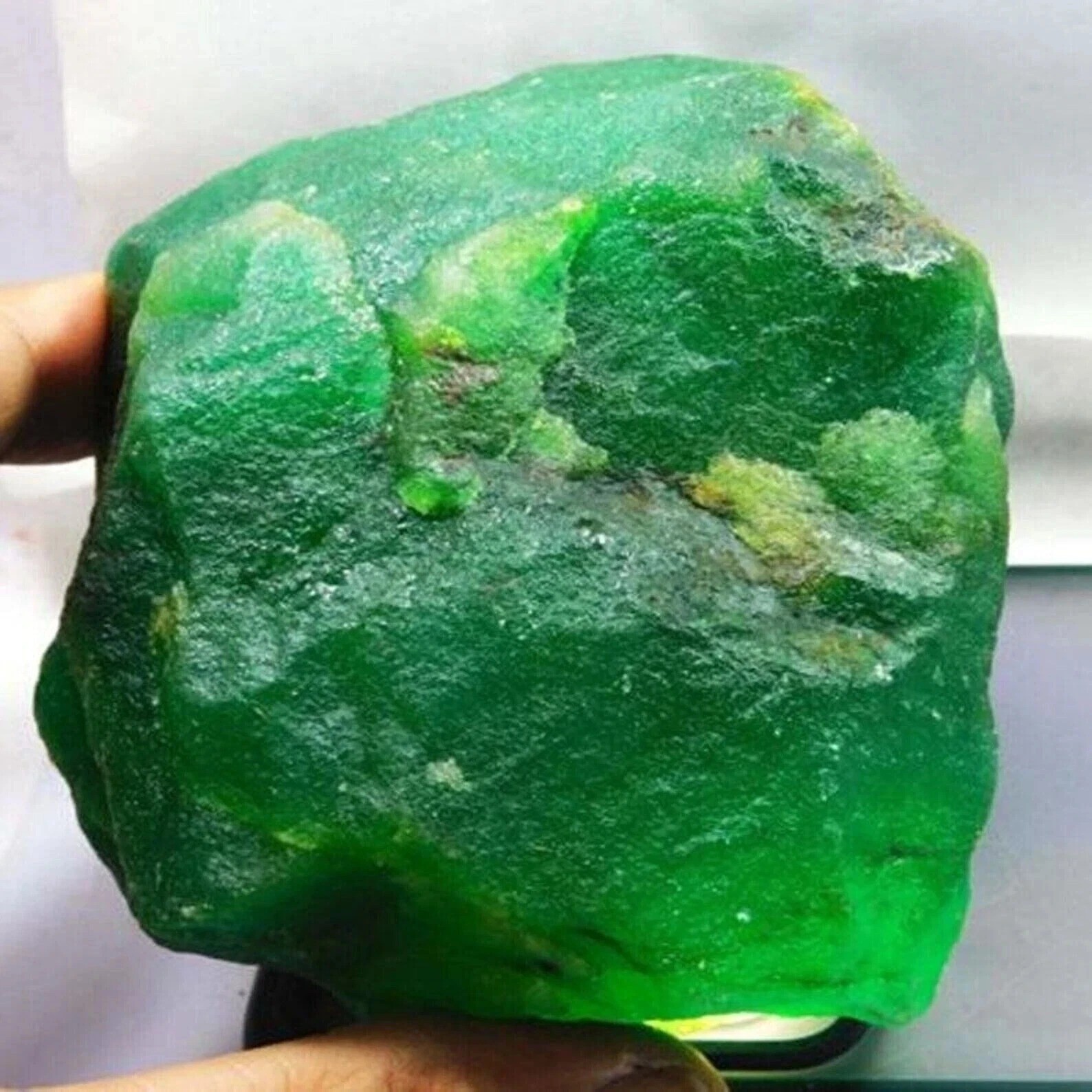 Natural 1005 Ct Colombian Green Raw Emerald Rough Uncut Loose Gemstone