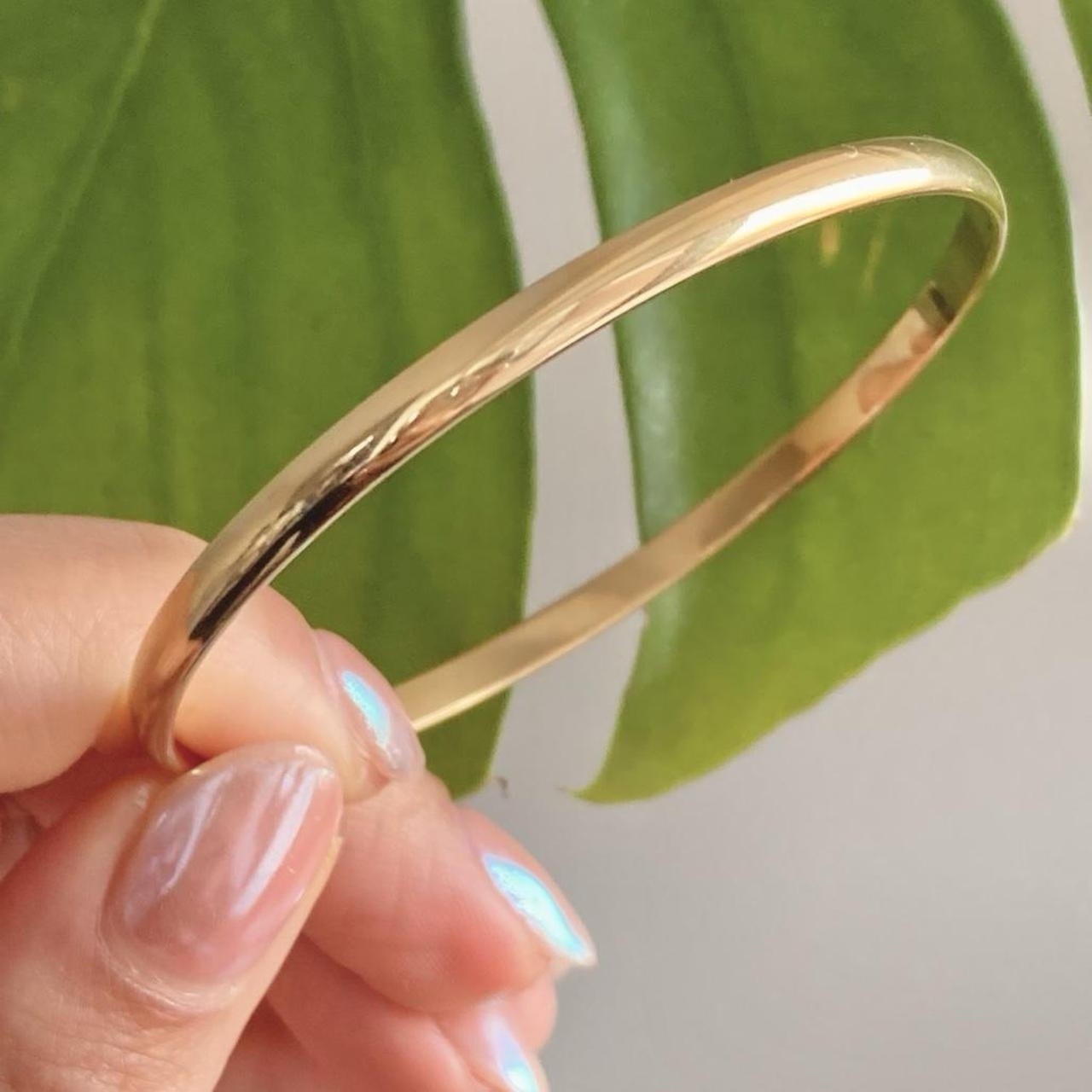 ✨ Glossy Gold Bangle Bracelet -100% waterproof – 65 mm diameter