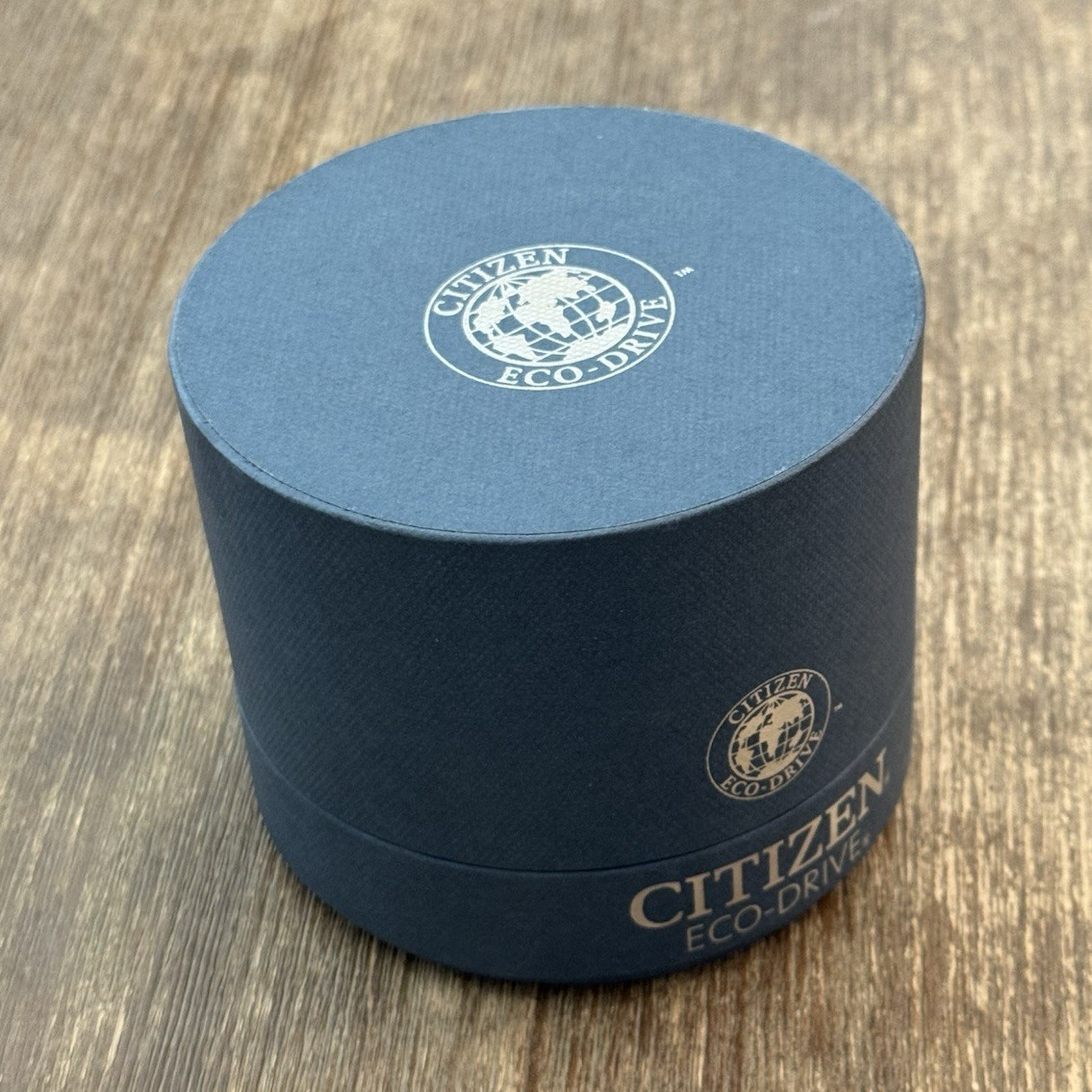 Citizen Eco-Drive 38mm Silver Watch (E111-S022240) w/original Box & extra links