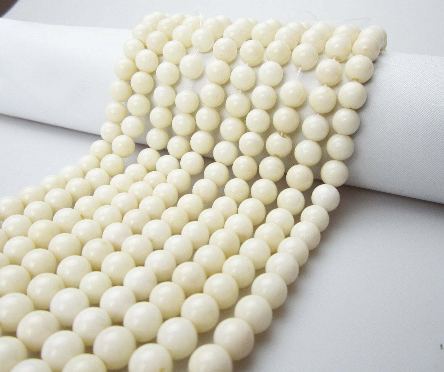 White Bamboo Coral Smooth Round Beads 6mm 8mm 10mm 15.5″ Strand