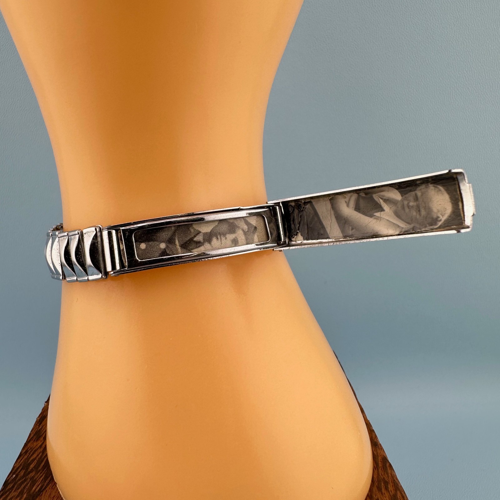 Vintage Accordion Stretch ID Photo Holder Bracelet Engraved DEBBY Silver Tone