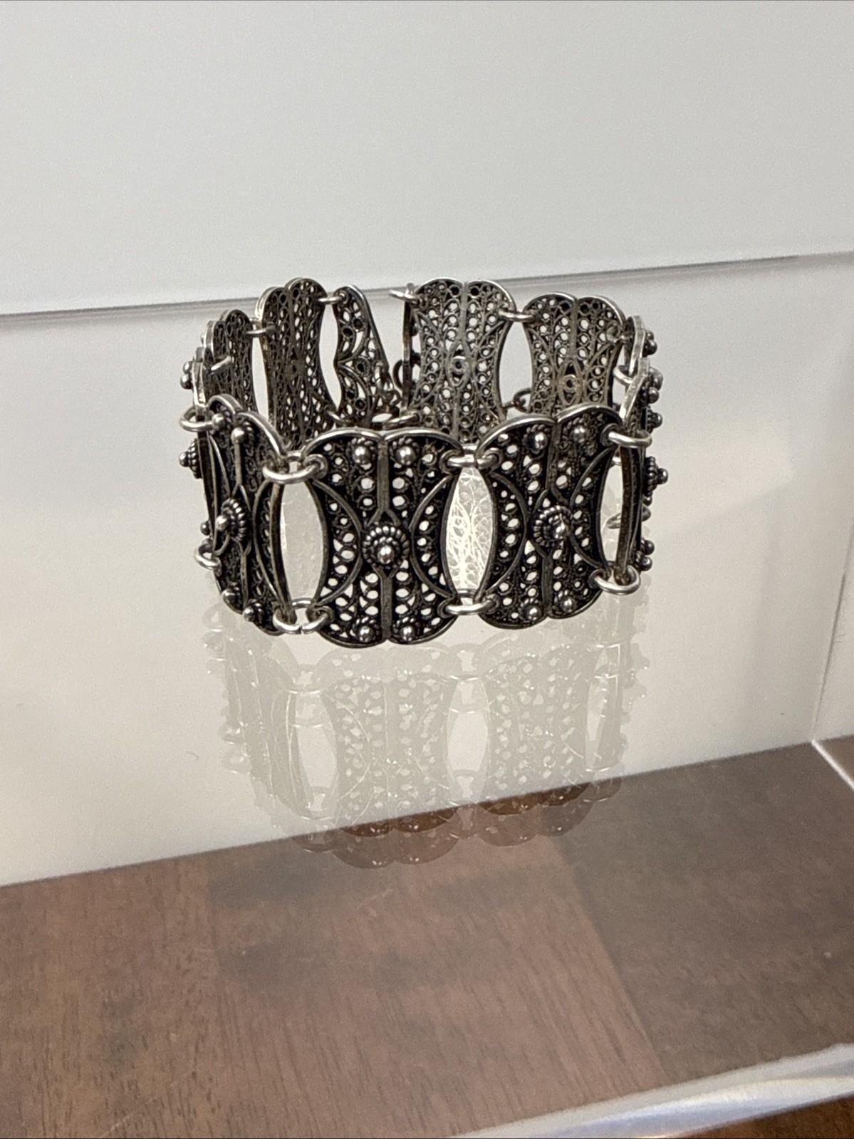 925 Silver Turkish Panel Bracelet. 7.75-8.75in Long. ~1 inch Wide. E5