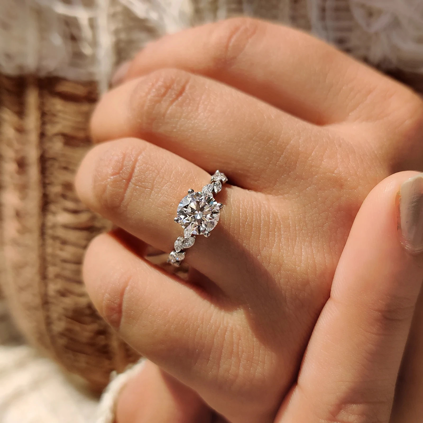 IGI 3.40Ct Round EF/VS1 Lab Grown Diamond Accent-Stone Wedding Ring Platinum 950