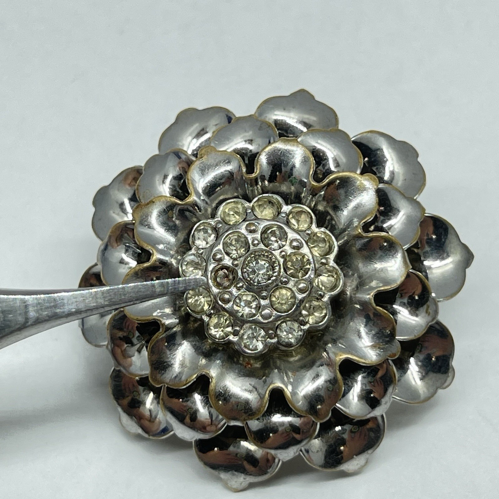 Brooch Silver Tone Flower Layered Petals Rhinestone Center No Mark -Flaw