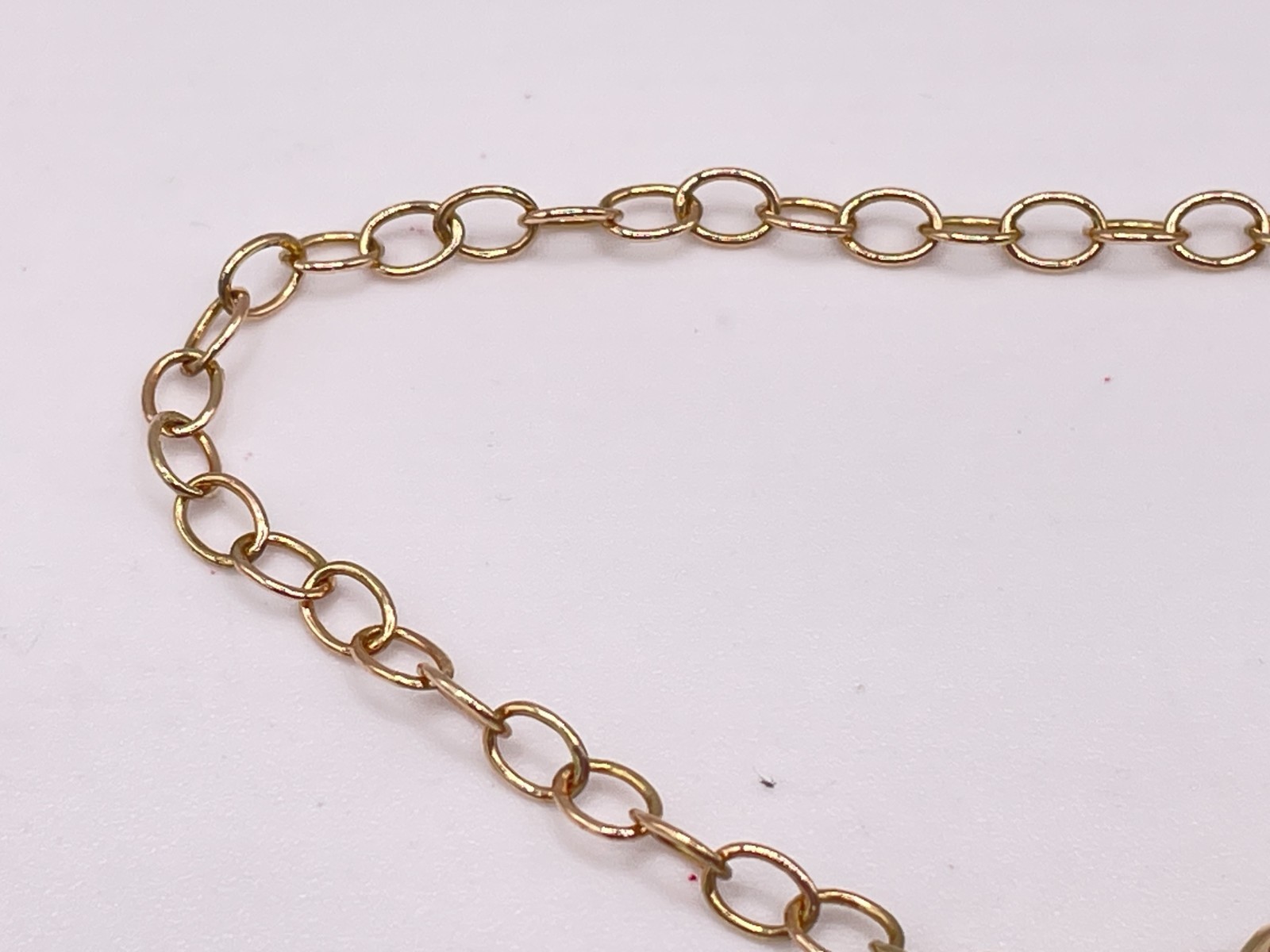 9ct Gold Hallmarked 7.5″ T-Bar Bracelet. Goldmine Jewellers.