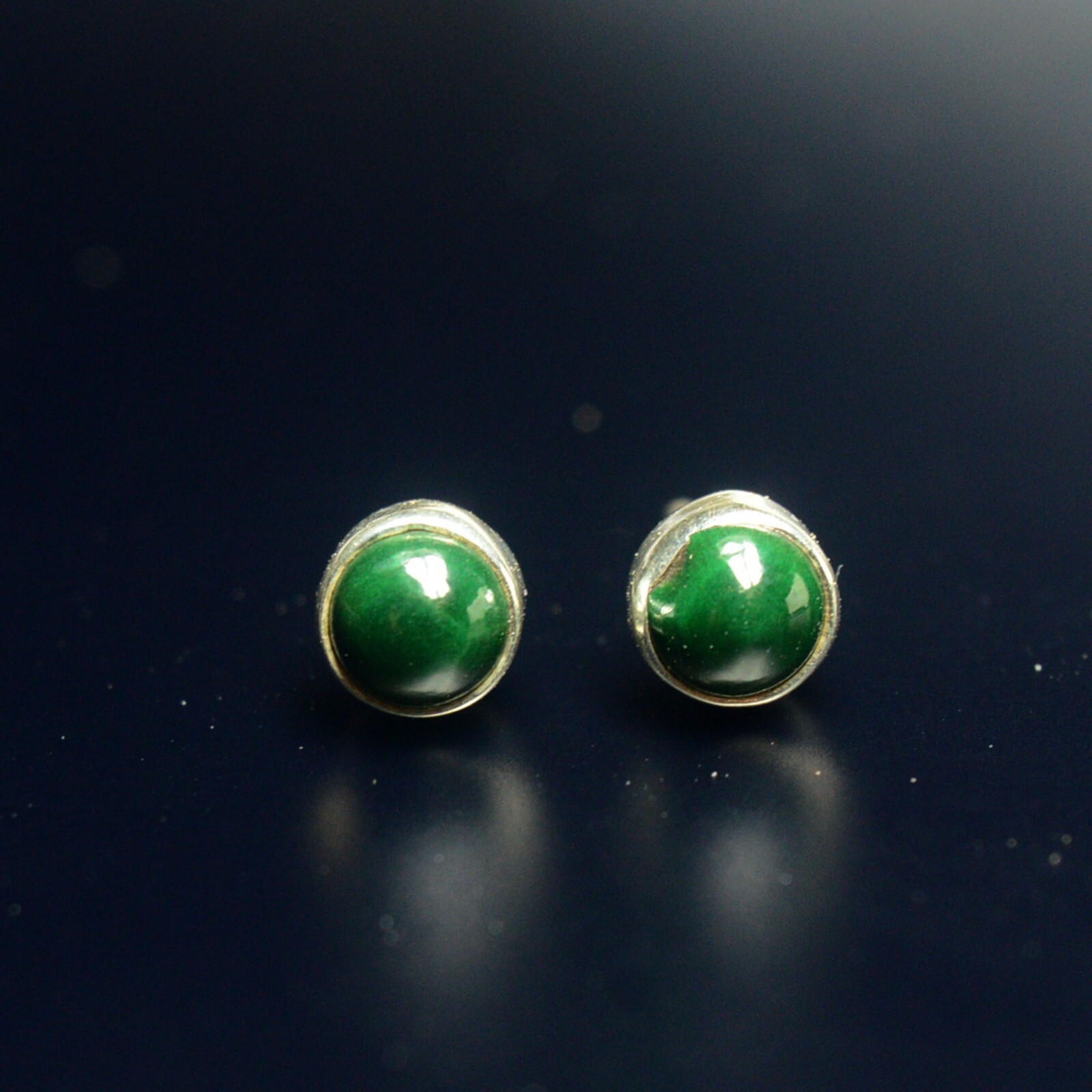 Natural Malachite Round Stone 925 Sterling Silver Women Handmade Stud Earrings