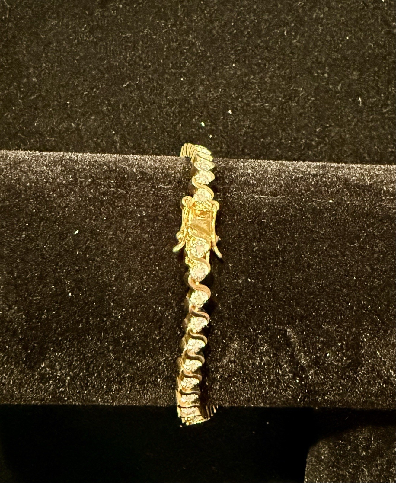 Approx 2.00 Carat Total Weight Sterling Silver “S” Tennis Bracelet