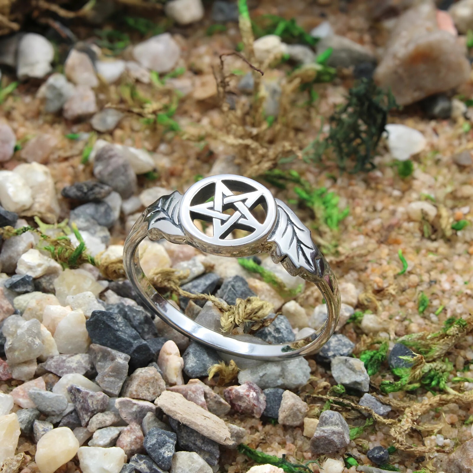 Sterling Silver Oak Tree Leaf Pentacle Ring – Wiccan Pagan Pentagram Jewelry