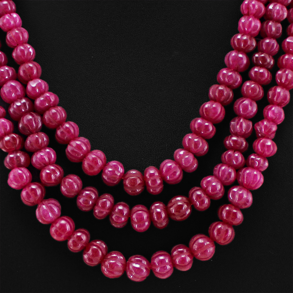 OUTSTANDING TOP GRADE 722.00 CTS EARTH MINED 3 LINE RED RUBY BEADS NECKLACE