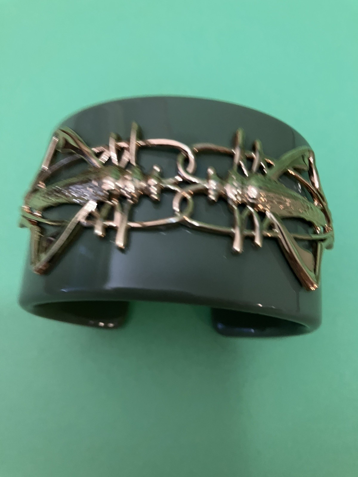 Tory Burch Green Grasshopper Cuff Bracelet Resin & metal Signed fits small wrist