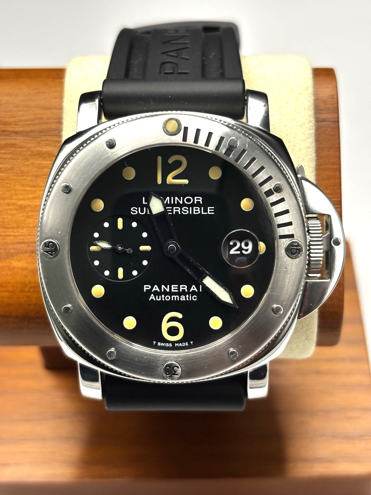 Panerai Luminor Submersible Men’s 44mm Diver Black Dial Watch – PAM00024