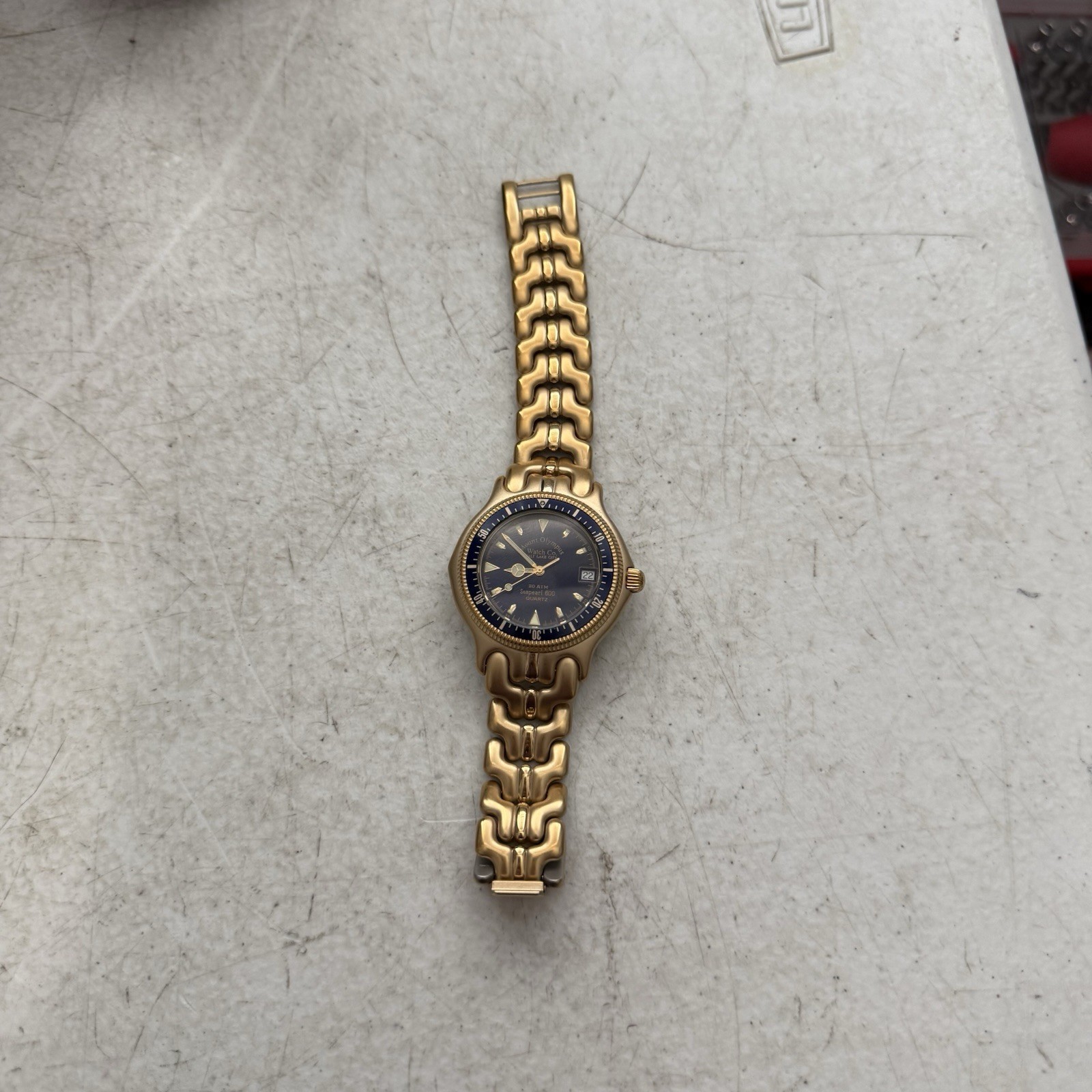 Seapearl 600 Quartz Diver Watch Blue Dial Gold Tone 20 ATM 200m Water Res