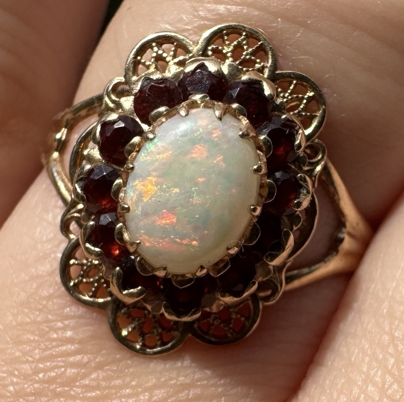 Vintage 10K Gold Natural Opal & Garnet Filigree Cocktail Ring Size 8 NOT SCRAP