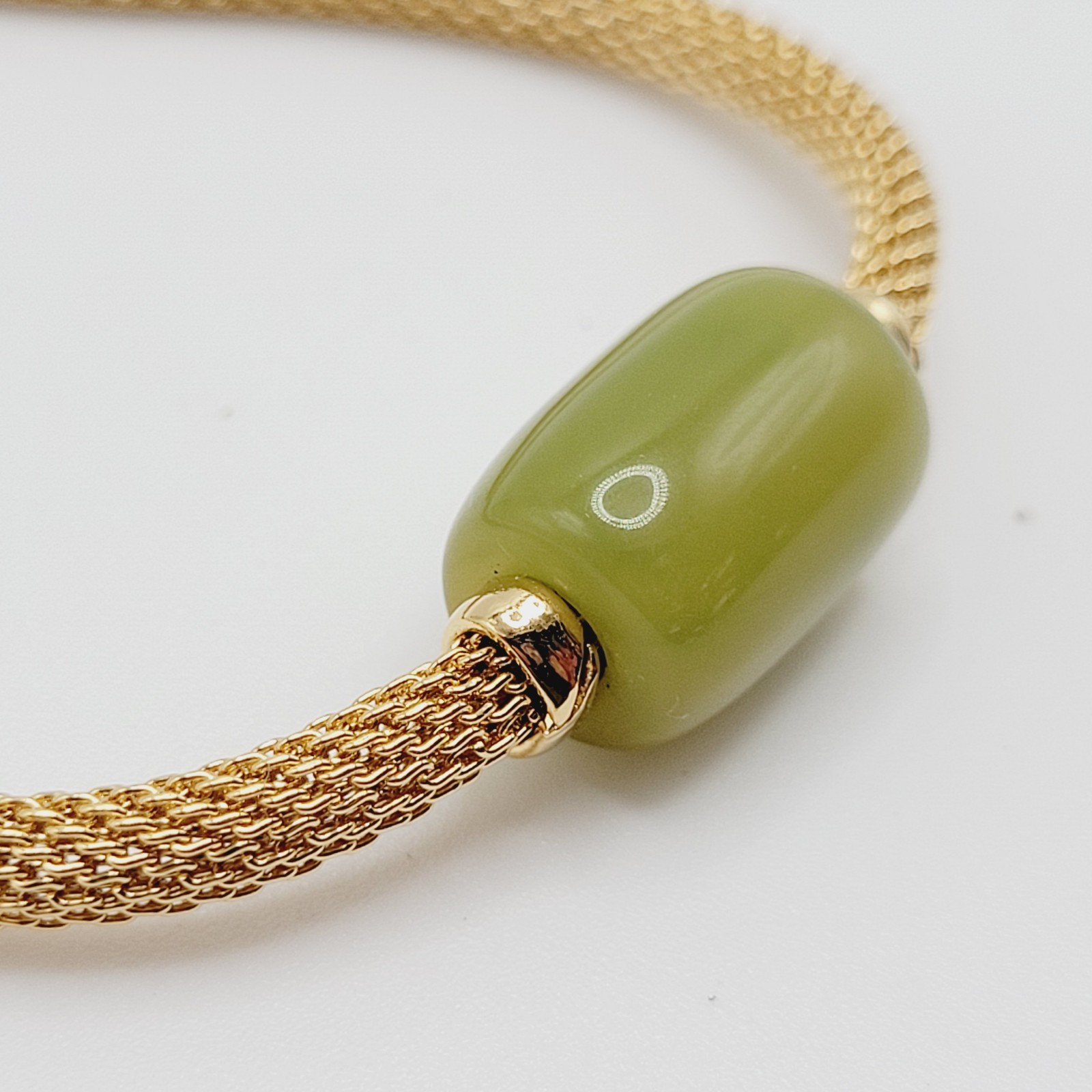 Crown Trifari Mesh Choker Necklace Lime Green Lucite Fixed Barrel Pendant 15 in