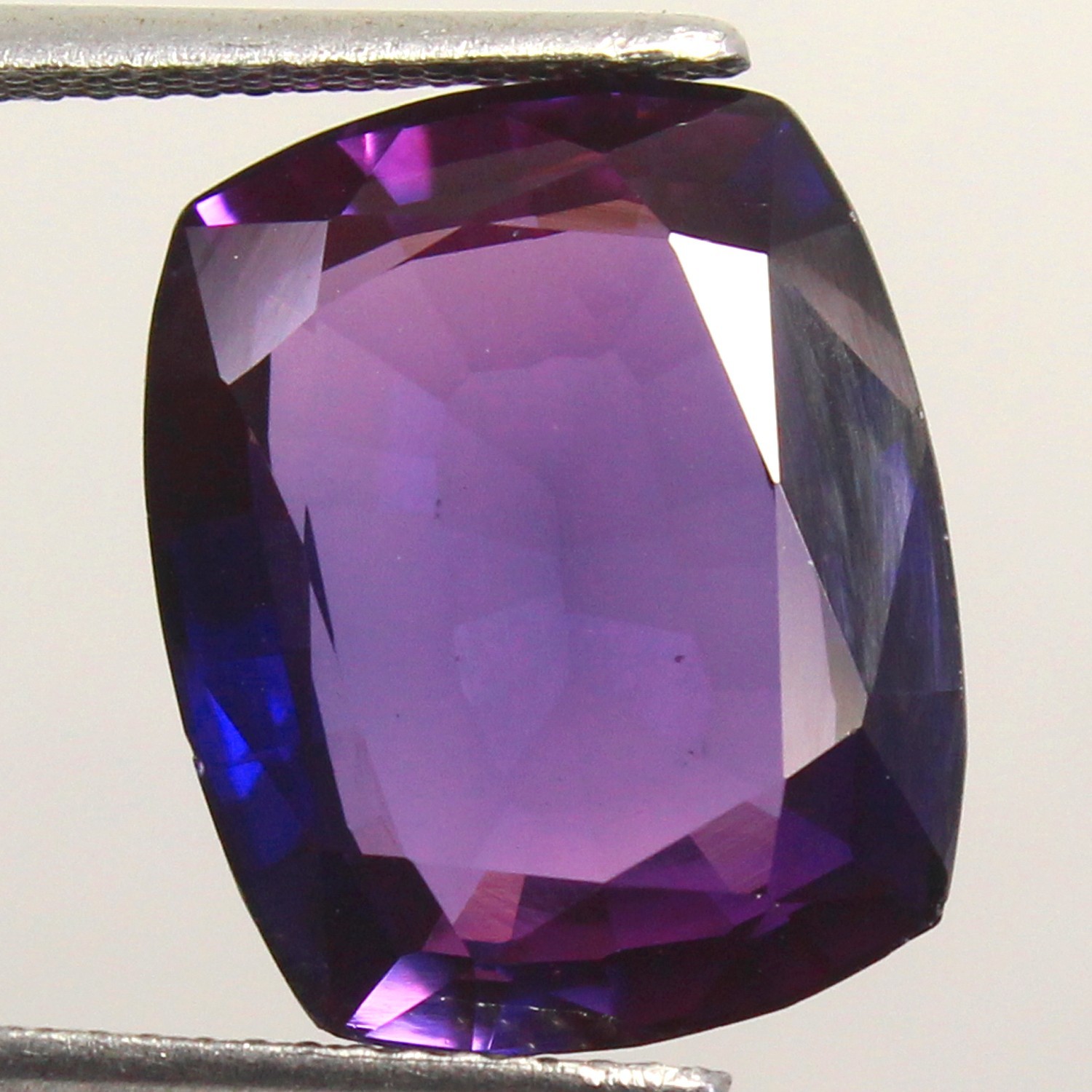 Natural 11.40 Ct Certified Australia Purple Musgravite 15×12 MM Cushion Gemstone