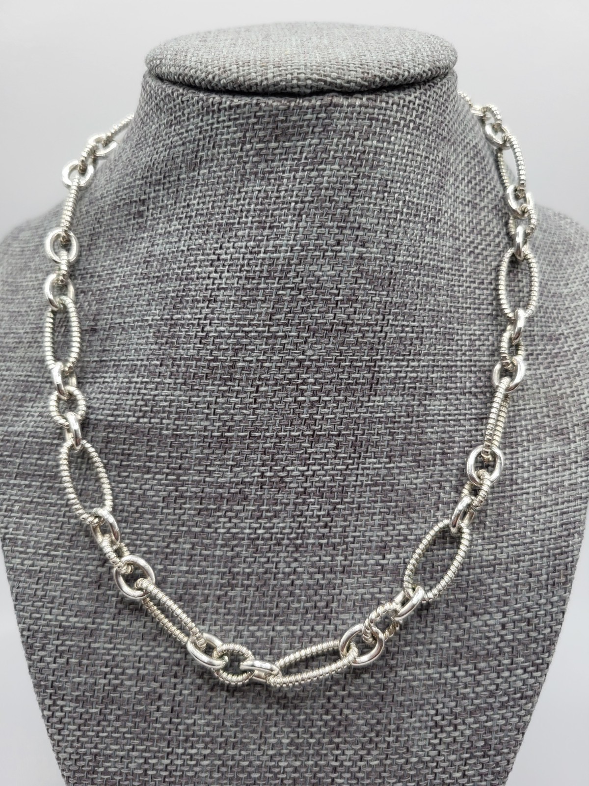 JUDITH RIPKA Sterling Silver Rope Texured Cable Link Figaro Style Chain Necklace