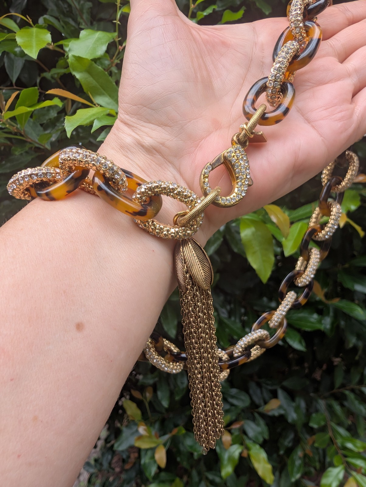 John Wind Chunky Rhinestone and Tortoise Link Chain Necklace Gold Tone
