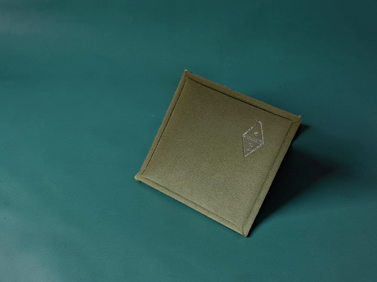 Van cleef & Arpels Ring case Green suede Travel pouch Jewelry Gift box set