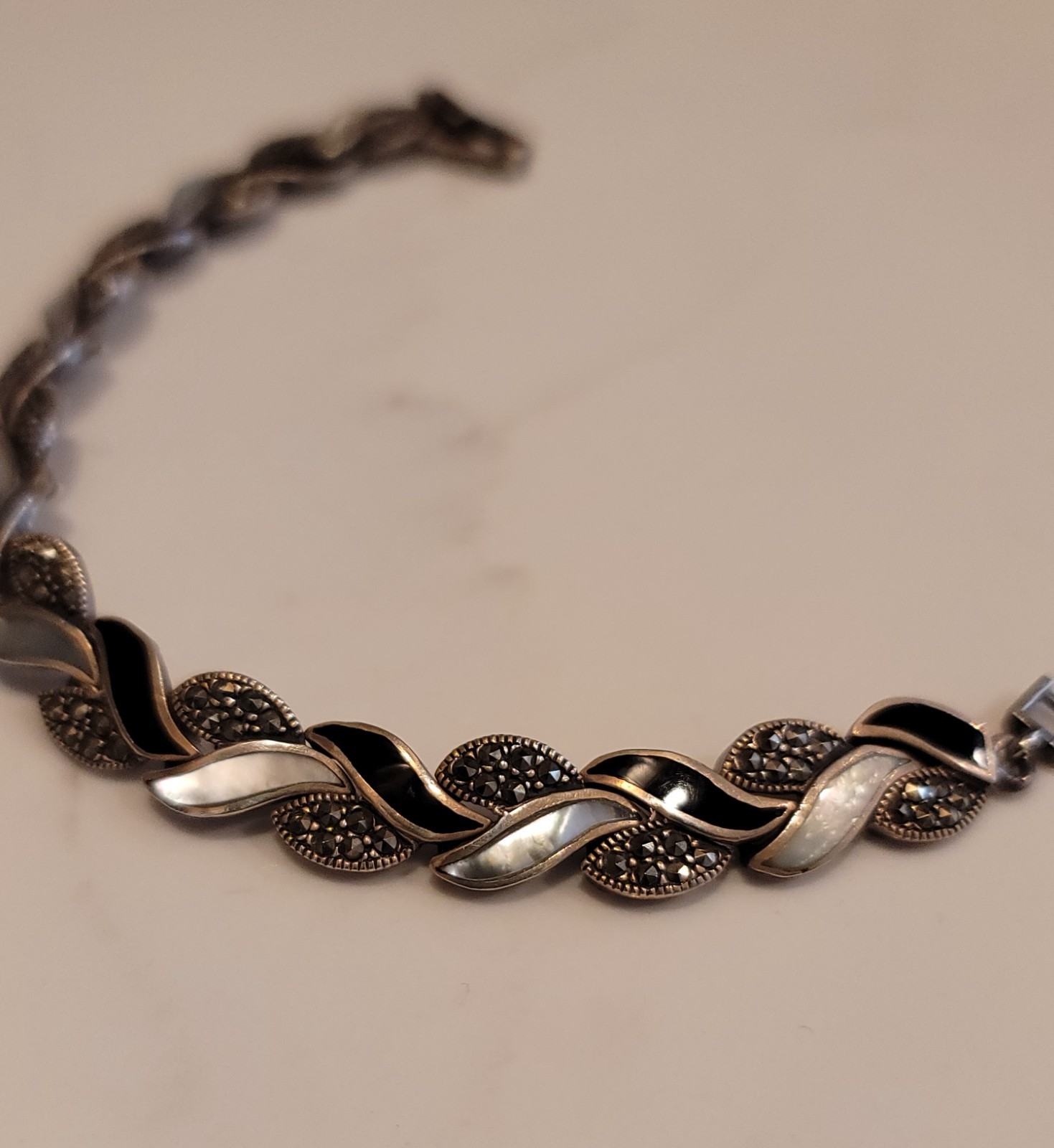 Vintage Stg Silver Art Deco Style Bracelet – Mother of Pearl Onyx Marcasite 21g