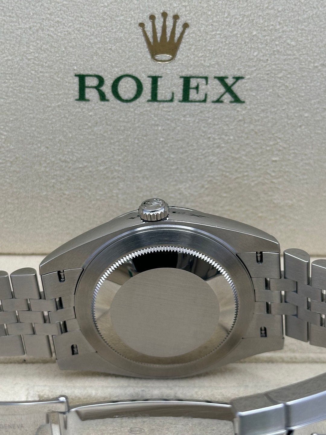 Rolex 126300 blue Roman