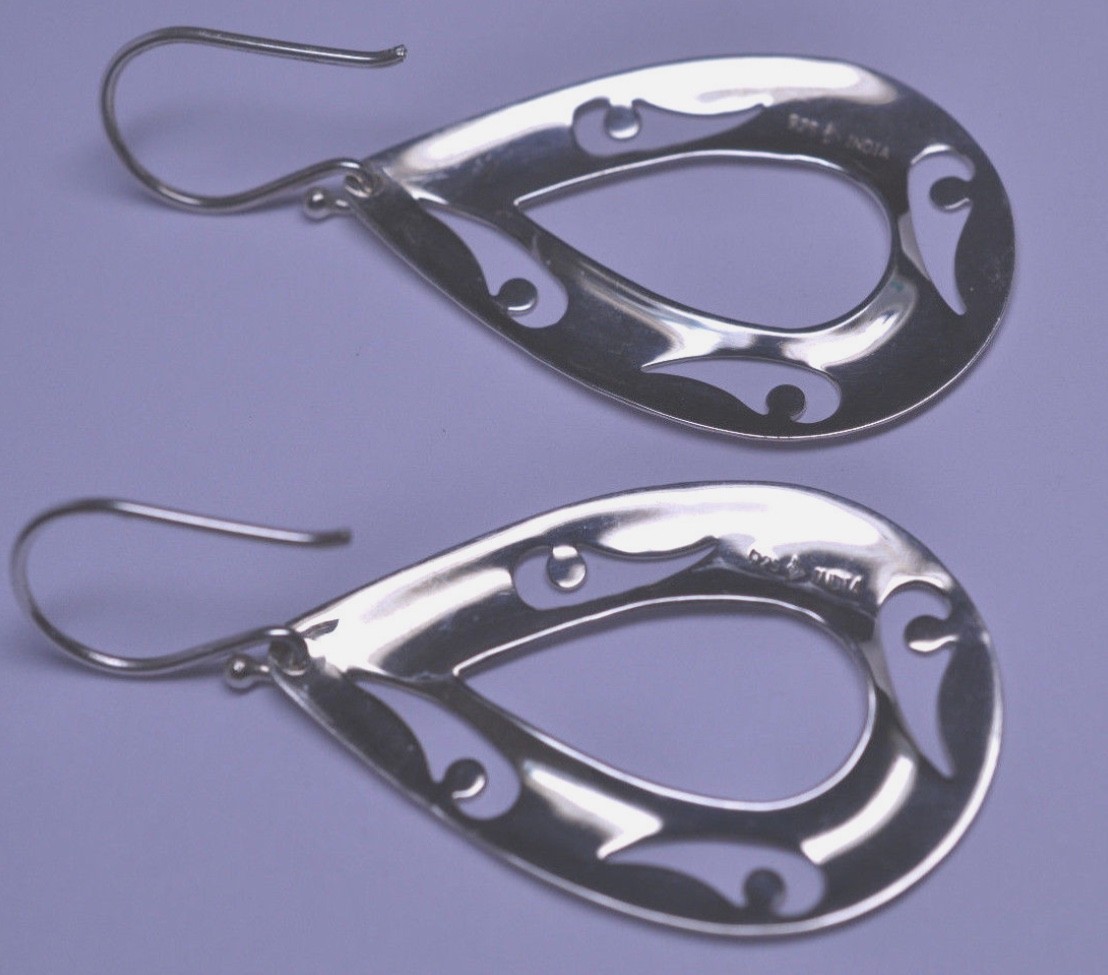 Silpada Sterling Silver Hammered Large Cut Out Teardrop Dangle Earrings W1910