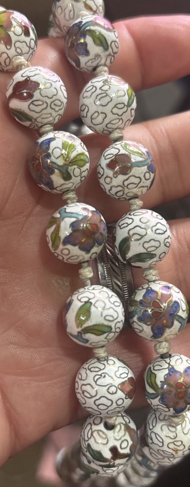 Vintage Chinese Cloisonne Bead Necklace White Enamel Floral Hand Knotted 27”