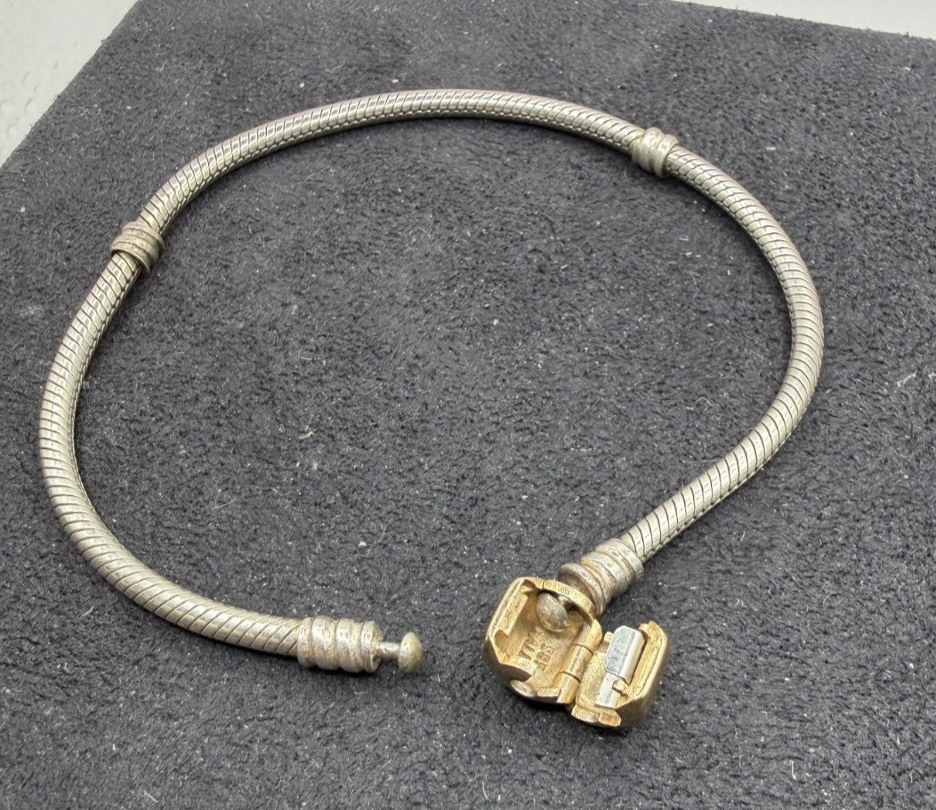 Pandora SS & 14K Gold Barrel Clasp CHarm Bracelet 8 1/8″ (076PID)