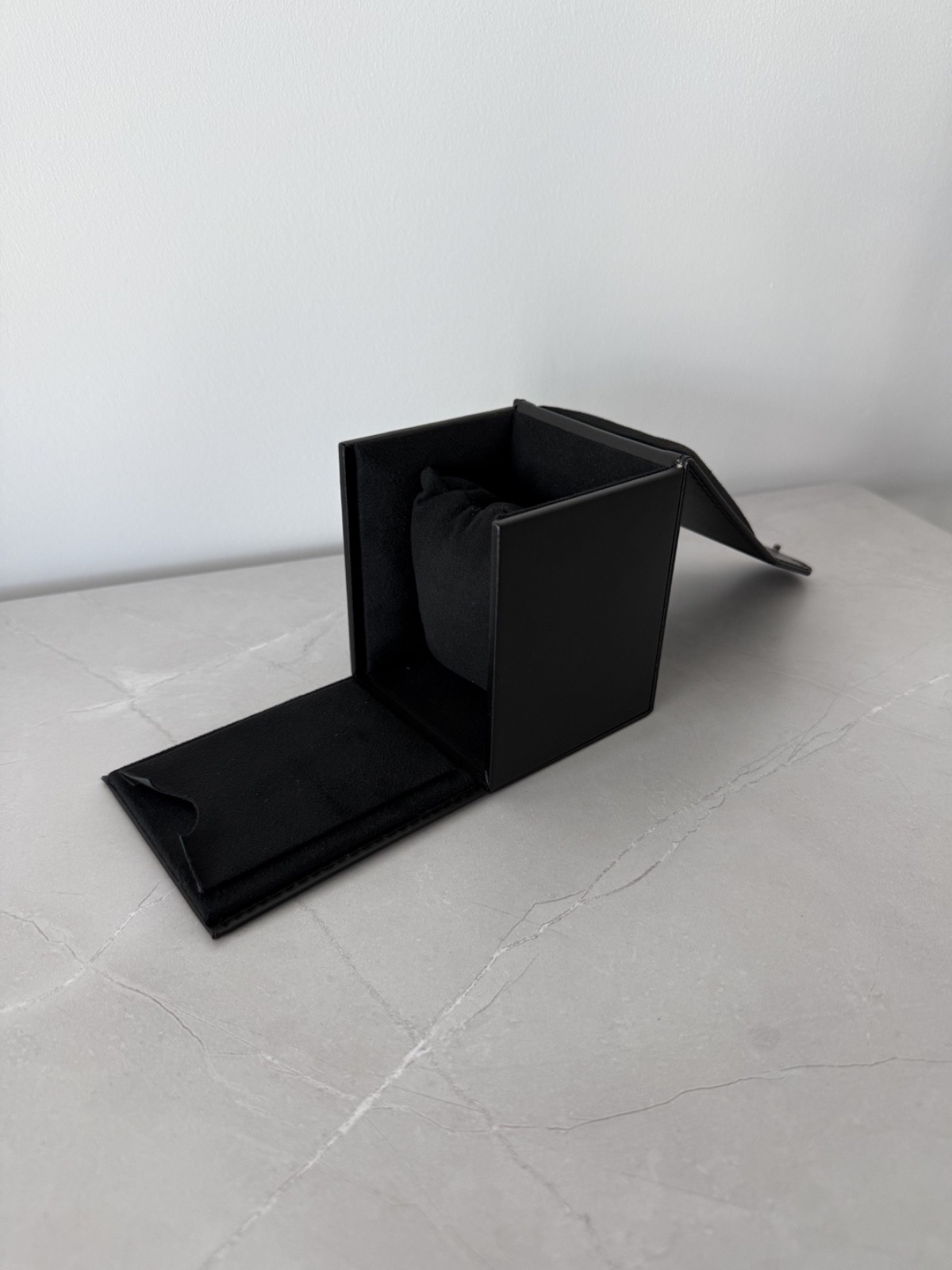 Audemars Piguet AP Watch Travel Case Leather Box Snap Closure