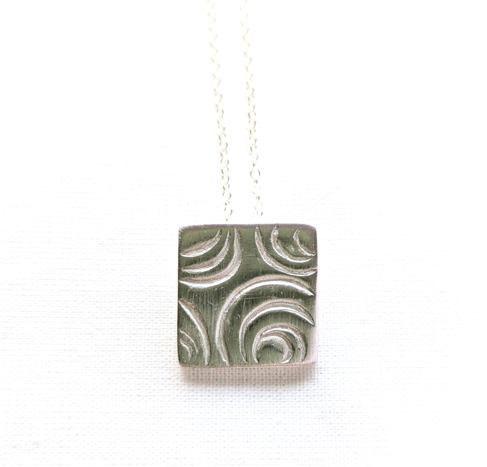 Handmade UK 999 Fine Silver Concentric Circles 15mm Square Pendant Necklace Gift