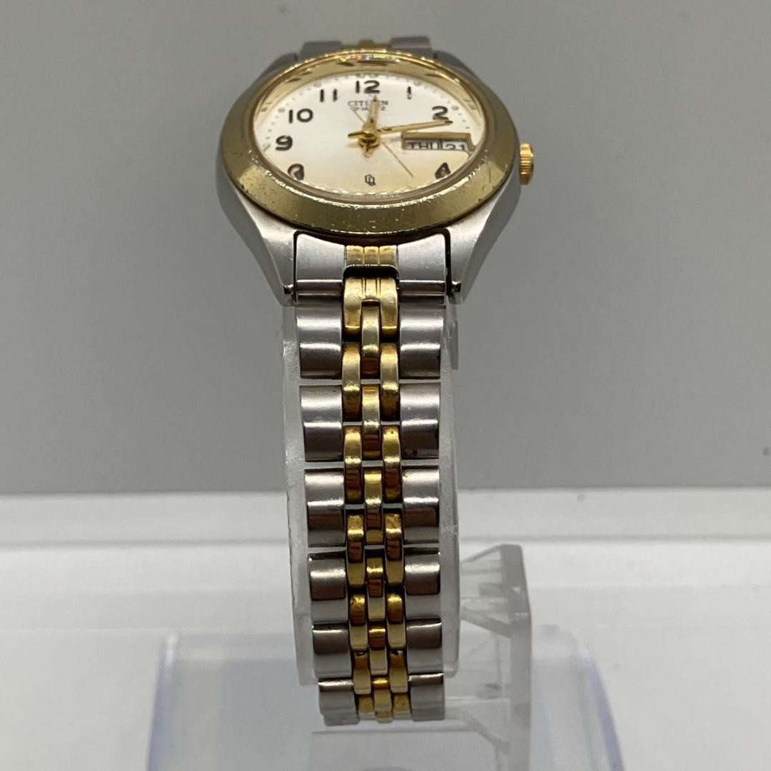 Excellent condition, fully functional CITIZEN quartz wristwatch, day-date, two-t