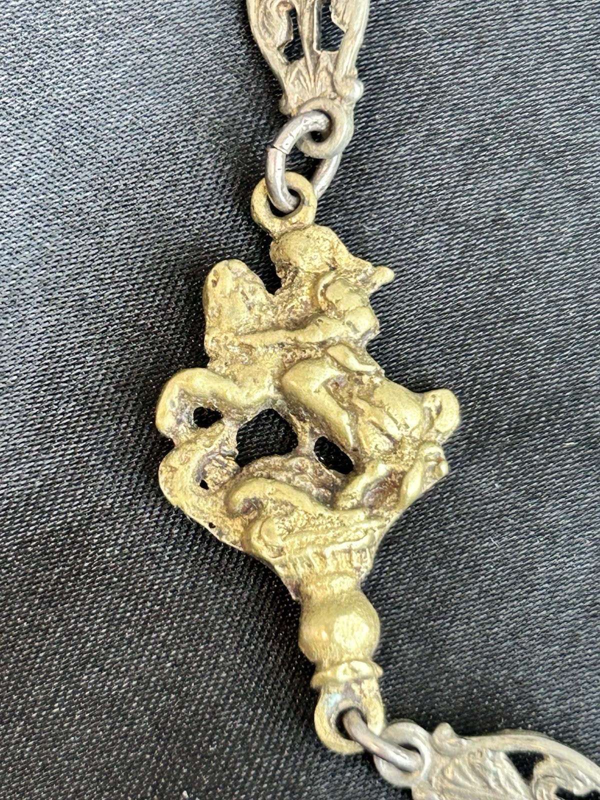 Antique Unsigned Peruzzi? 800 Silver Roman Renaissance Revival 33″ Necklace Muff