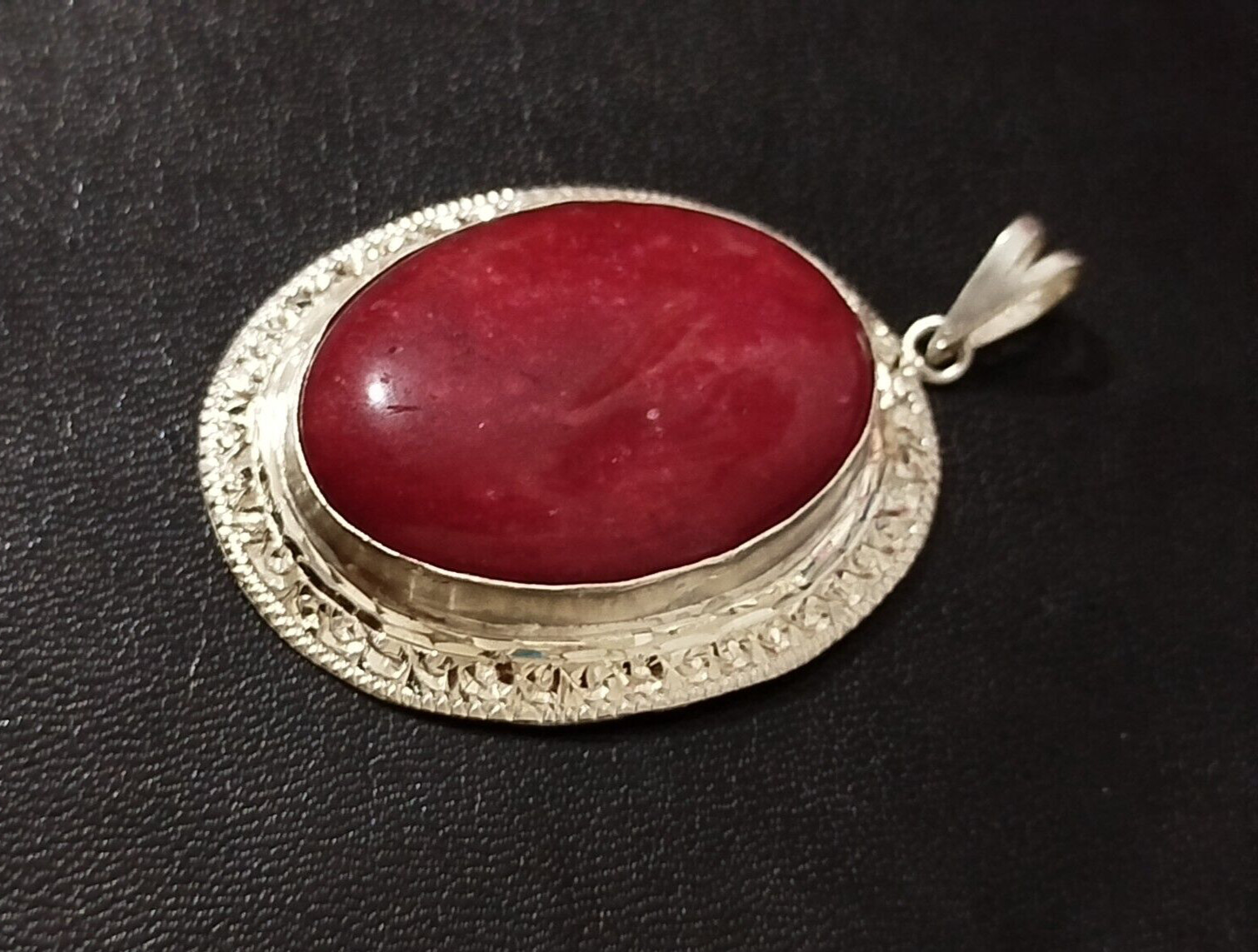 Stunning African Red Ruby Moroccan Handmade Solid Silver 23.2g 65.2mm