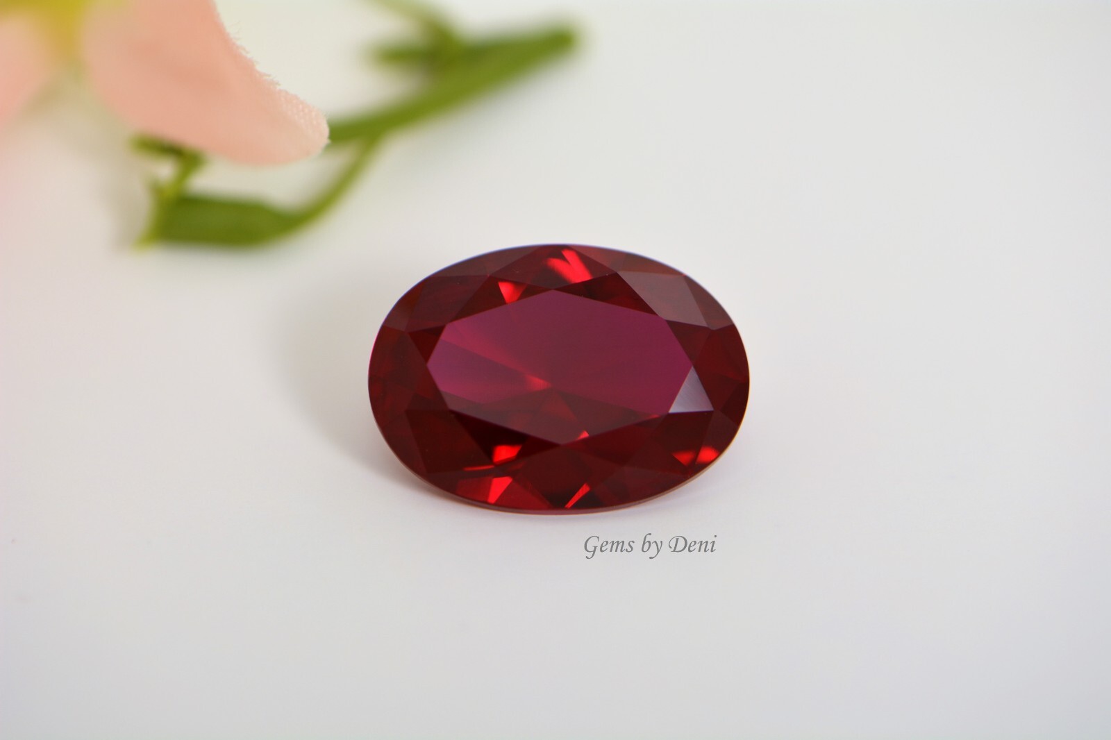 Lab-Created Ruby Oval Shape Corundum (5×3 to 25x20mm)