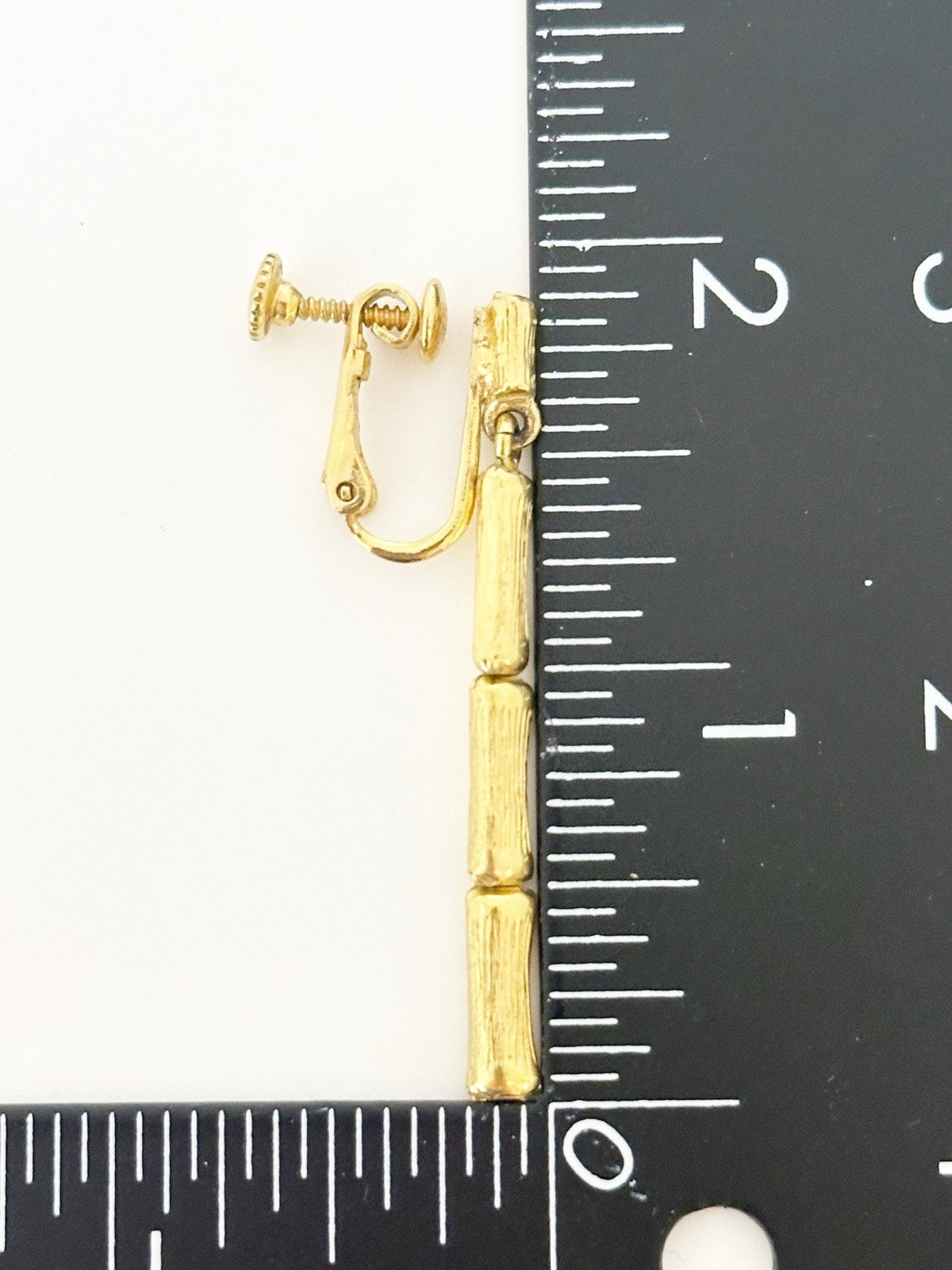 Vintage Gold Tone Bamboo Dangle Earrings Screw Back Clip Asian Mid Century 1.75″
