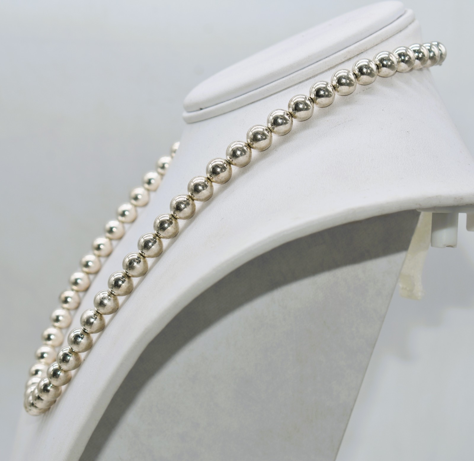 Sterling Silver Beads 7.9 mm Strand Necklace 18-3/4 inch 24.2 grams