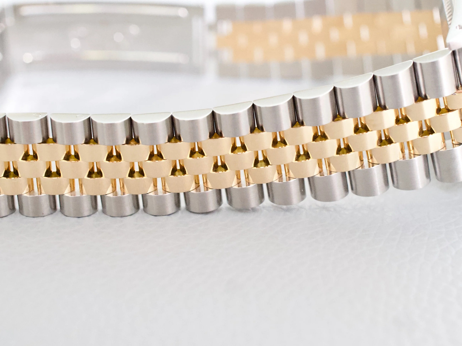 Rolex Datejust 16233 36MM Automatic Serviced Two-Tone 18k Yellow Gold Bezel