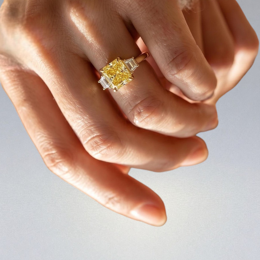IGI Lab Created Diamond Ring Fancy Vivid Yellow 3.80 CT Radiant 18K Yellow Gold