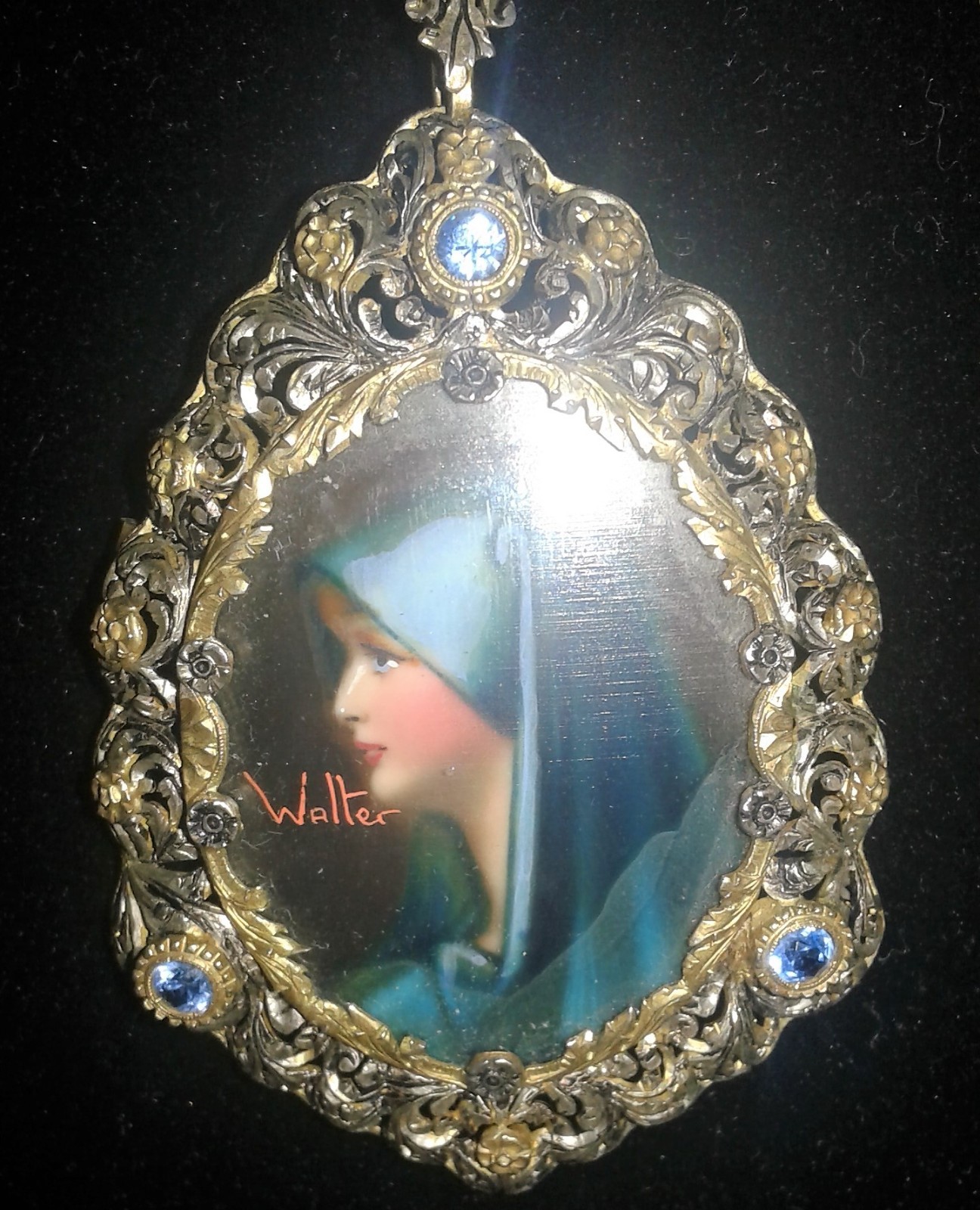 NECKLACE. PAINTED MADONNA signed Walter-1910-1920-SILVER HALLMARKS 800 + GOLD 750