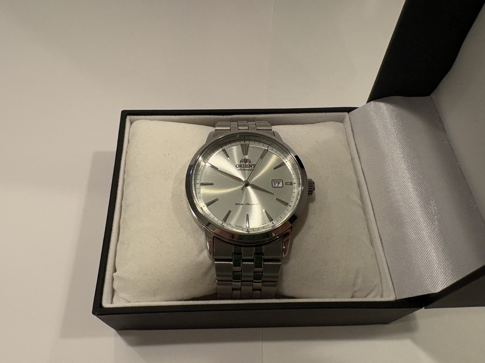 Orient Symphony III Automatic Men’s Watch F672-UAE0 Silver Dial Bracelet Box