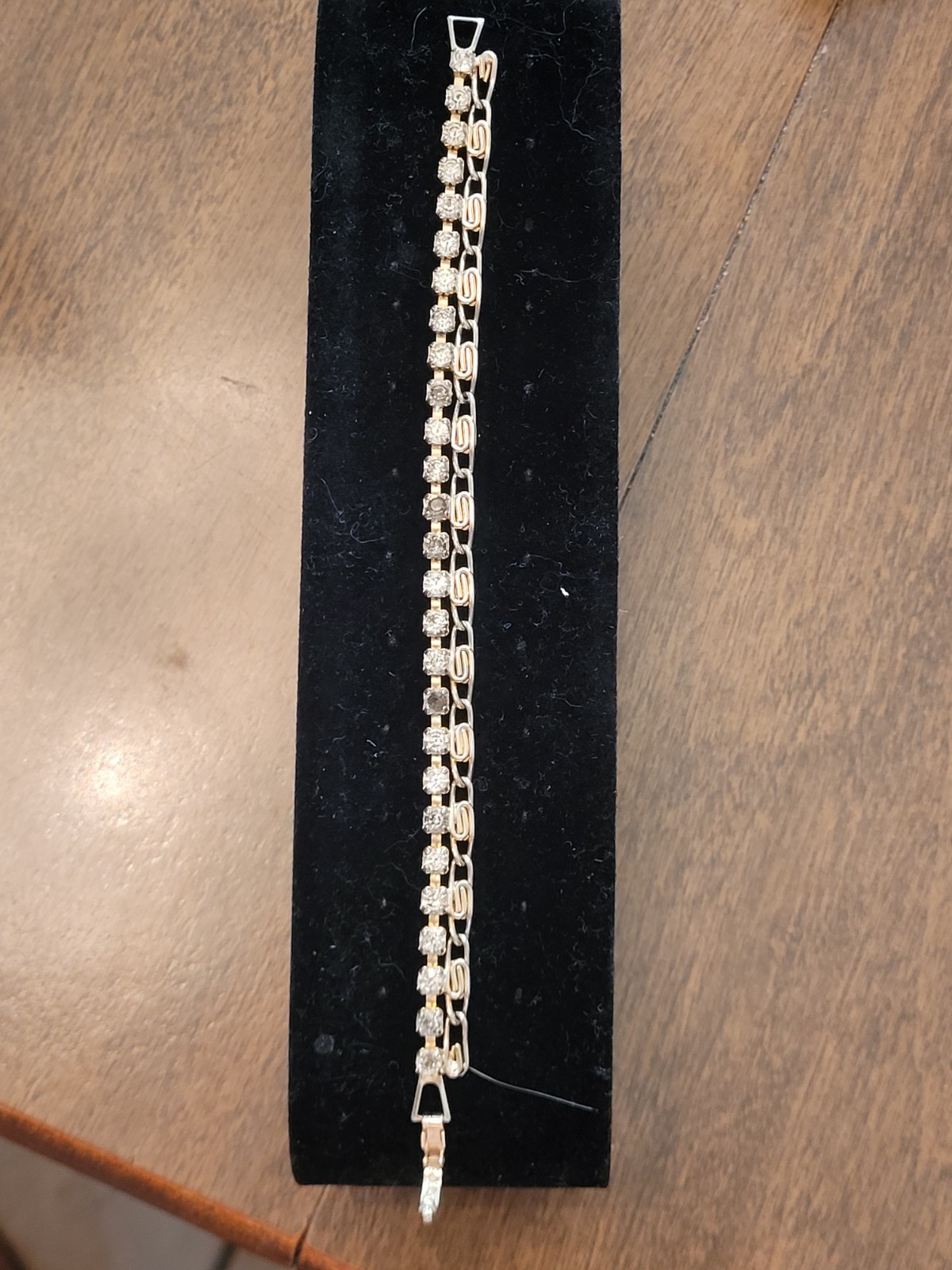 VTG Gold Tone Clear Crystal Prong Set Tennis Paperclip Link Bracelet Snap Clasp