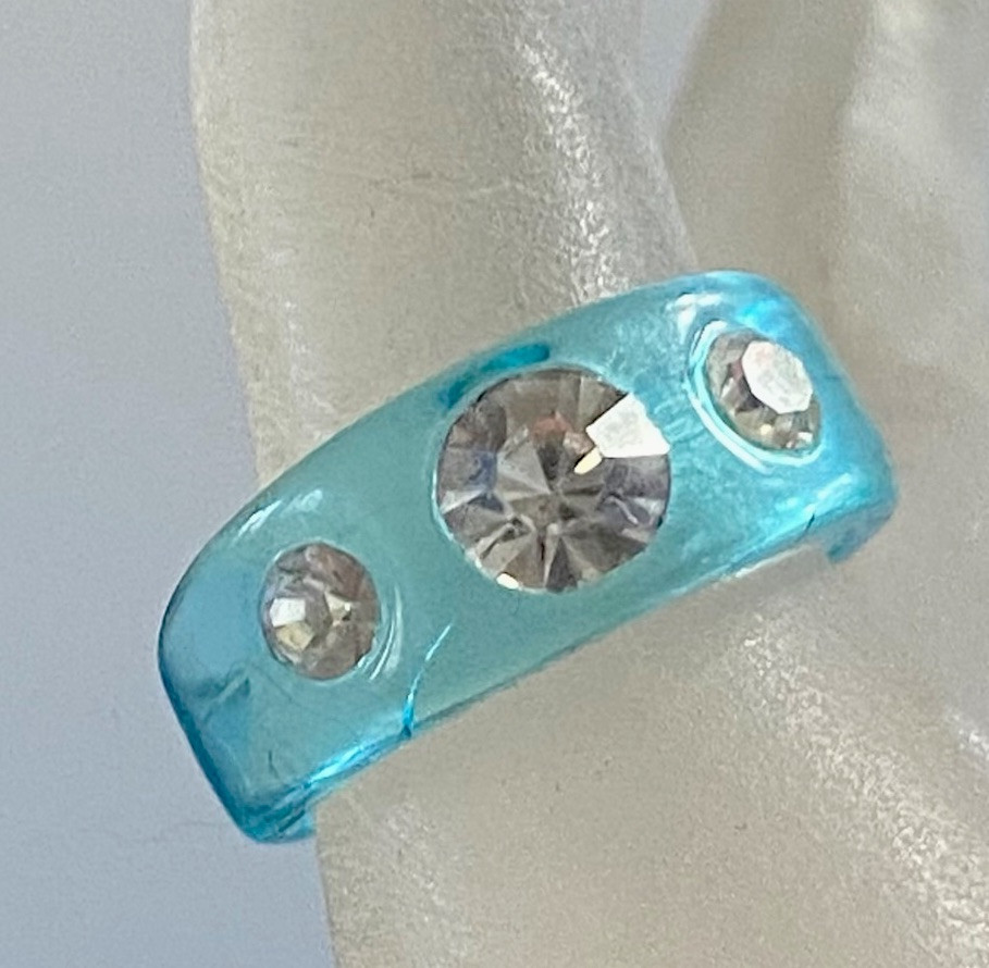Lucite Blue Acrylic Plastic Ring Clear Rhinestones Size 6