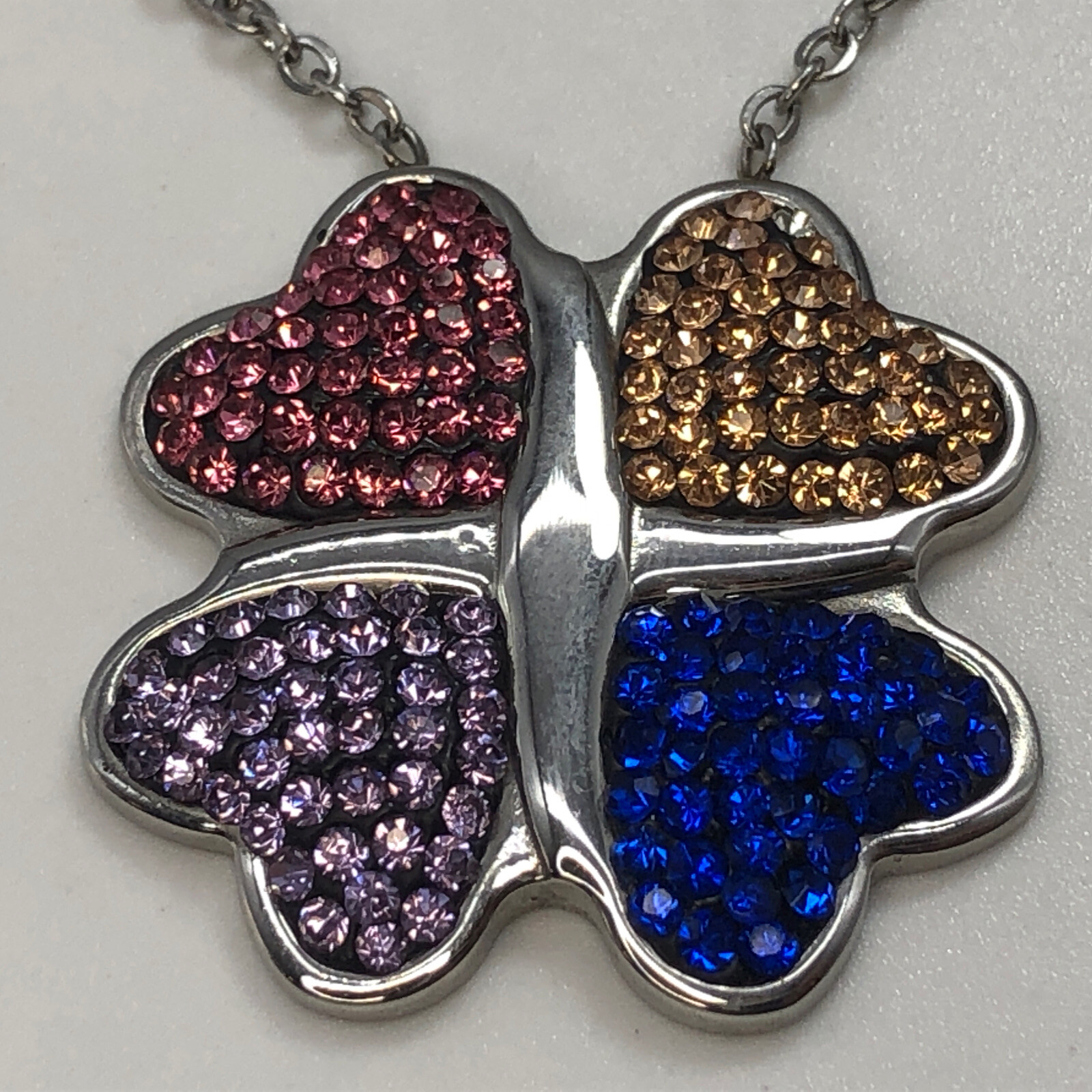 Four Heart Clover Pendant Sparkle Bright Color Silver Tone Chain Multicolor