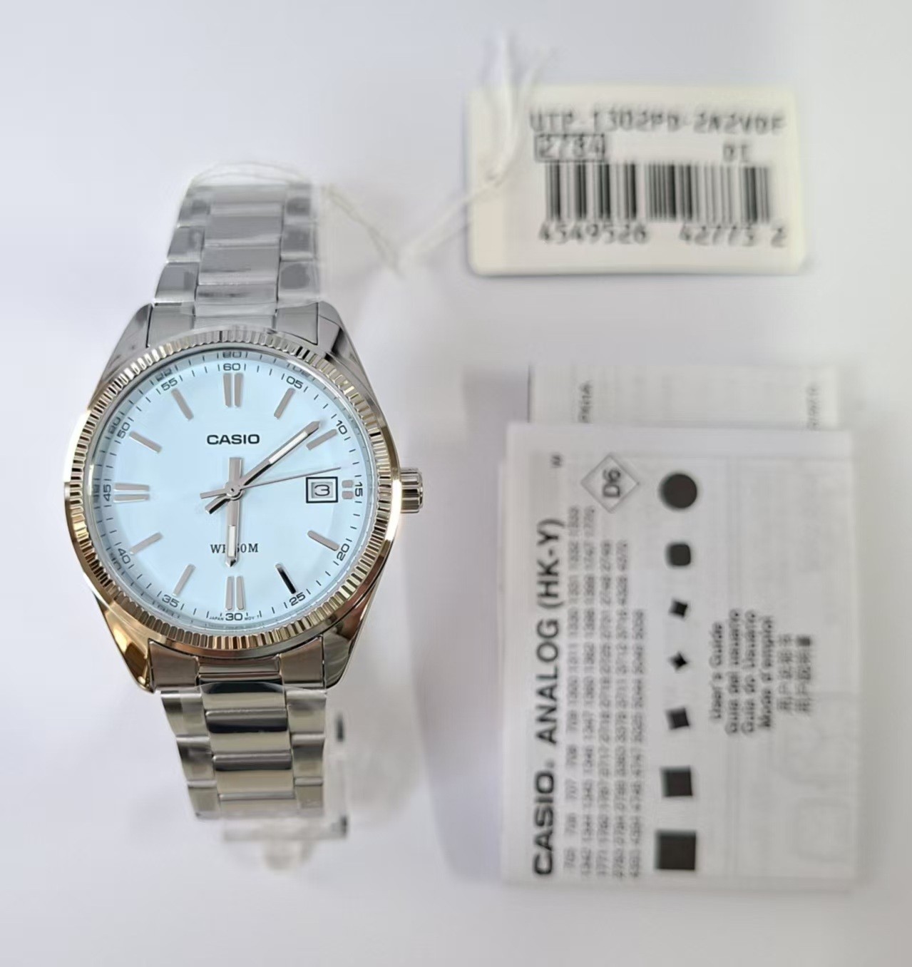 Casio UTP-1302PD-2A2 Stainless Steel Band 35 mm Dail Blue Unisex Adults Watch