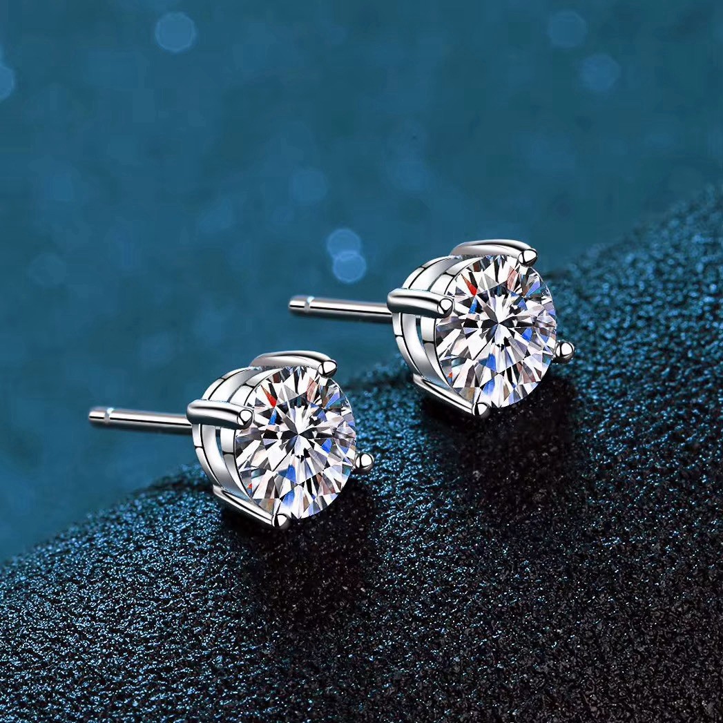 Silver Tone Metal Round Clear Stud Earrings Pair Prong Set Butterfly Back