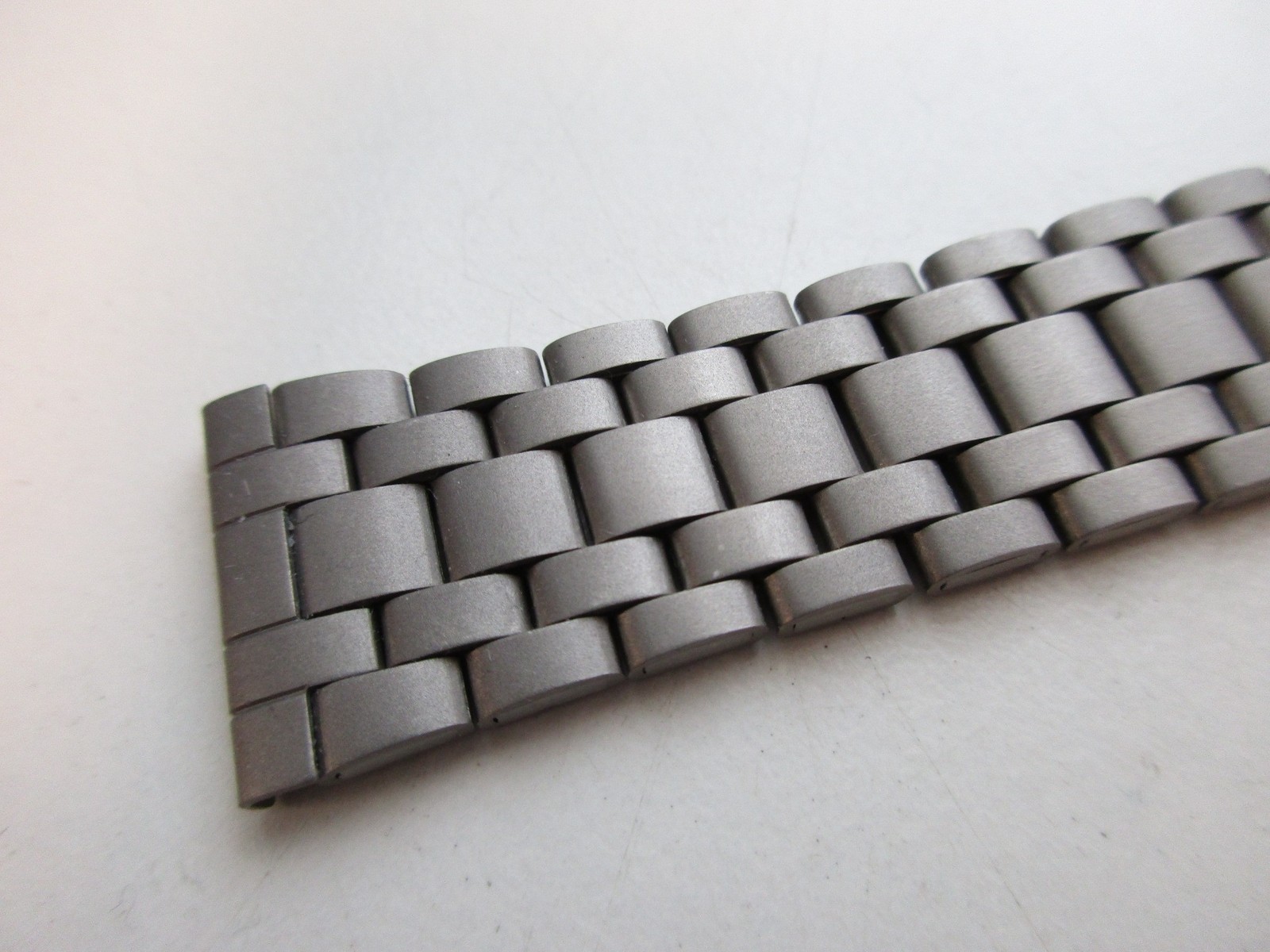 Titanium 5-row brushed 18 MM watch bracelet – factory overstock – straight lug