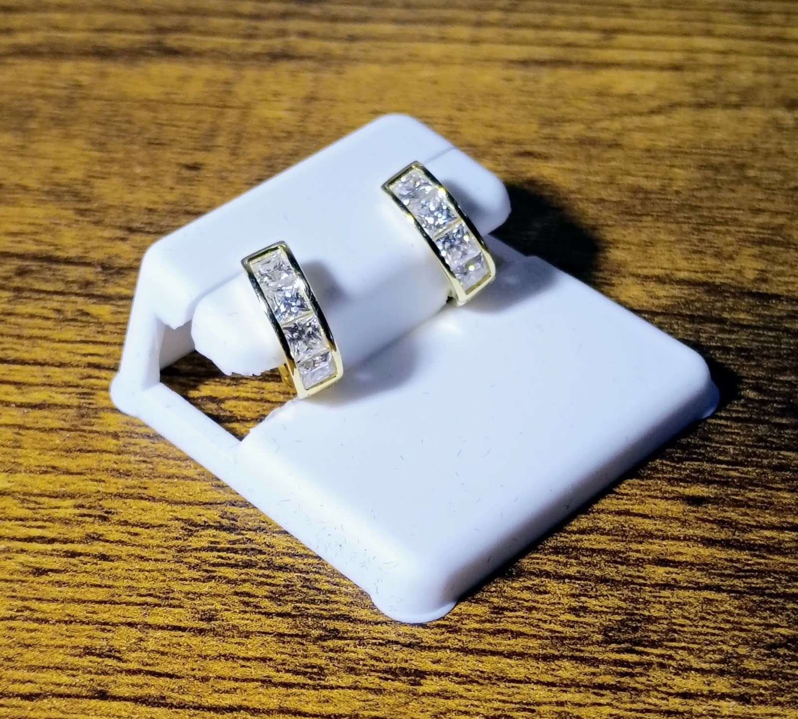 925 Sterling Silver Gold Plated Moissanite Huggie Hoop Earrings 1.50 CTW See Pic
