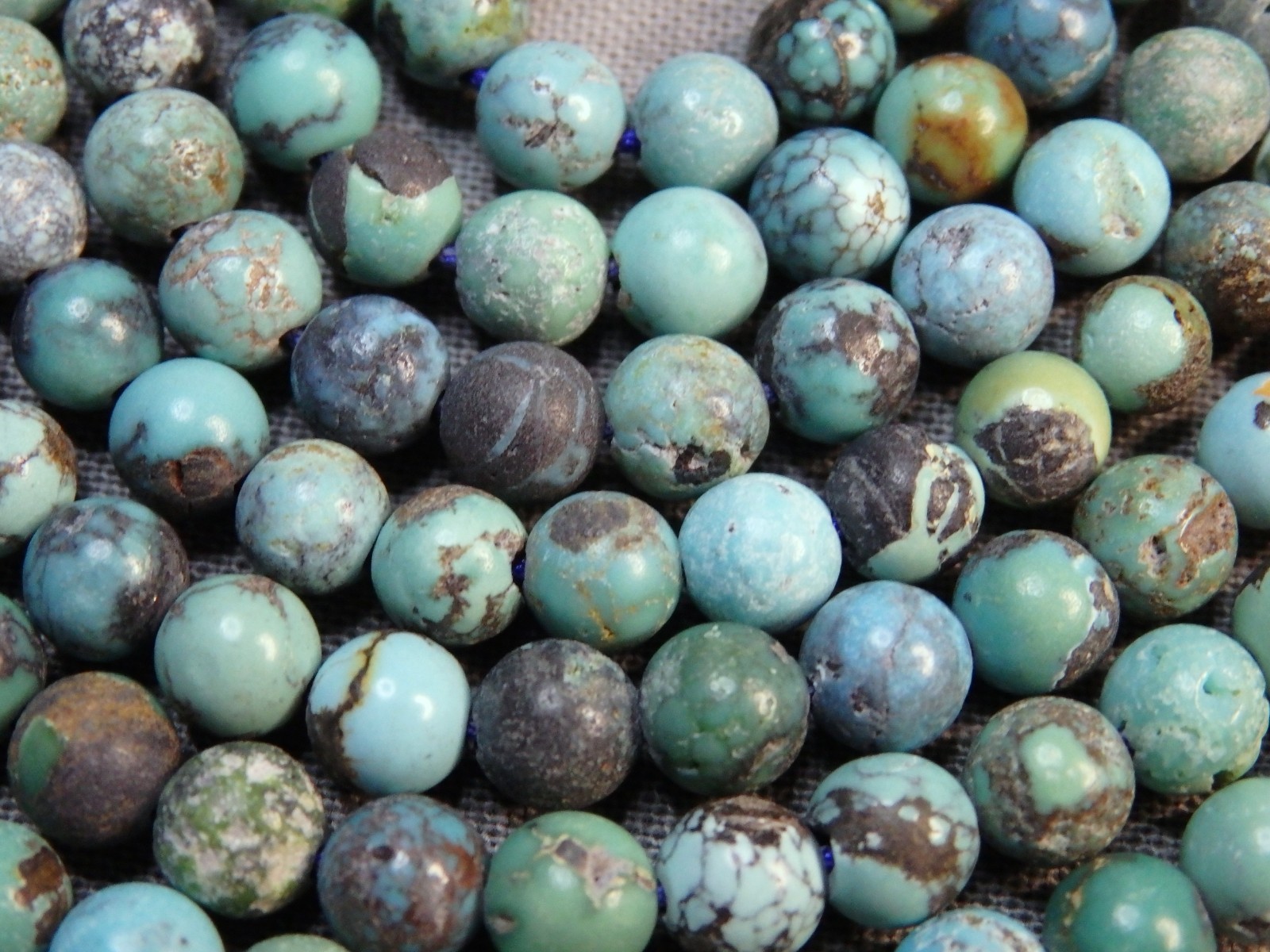 Natural CLOUD MOUNTAIN TURQUOISE 5.2-5.5mm Round Beads 15.5″Strand 70+ctOldStash
