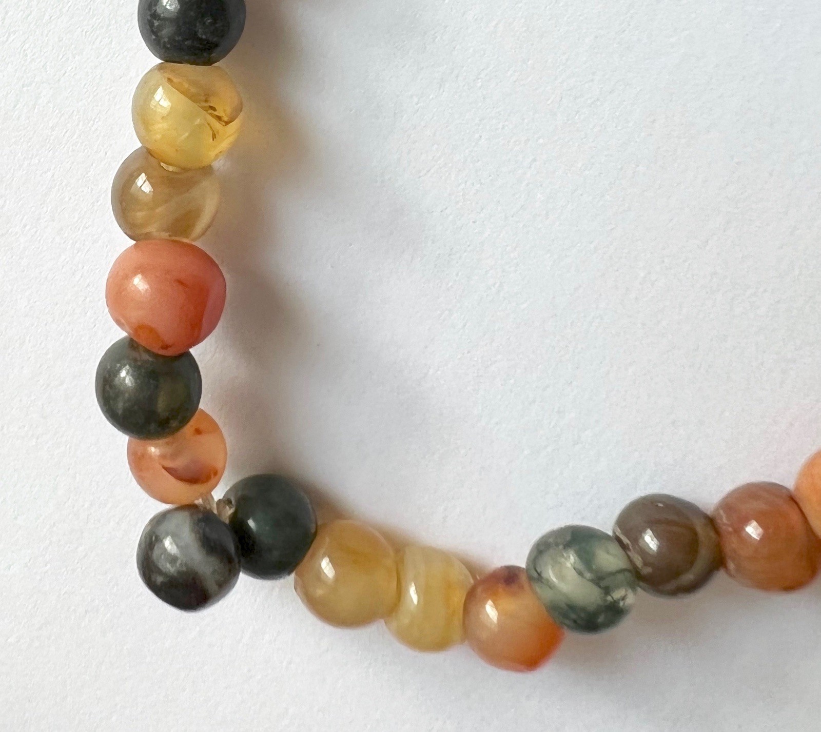 Polished Round Multicolor Agate-Beaded Rope Necklace Hand-knotted, 30″