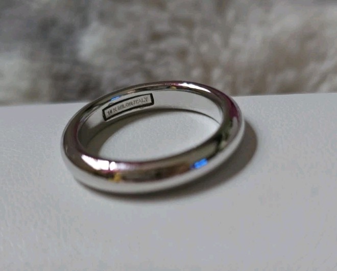 Andiamo Ross Simons 14k White Gold Resin shiny puffy wedding smooth band ring