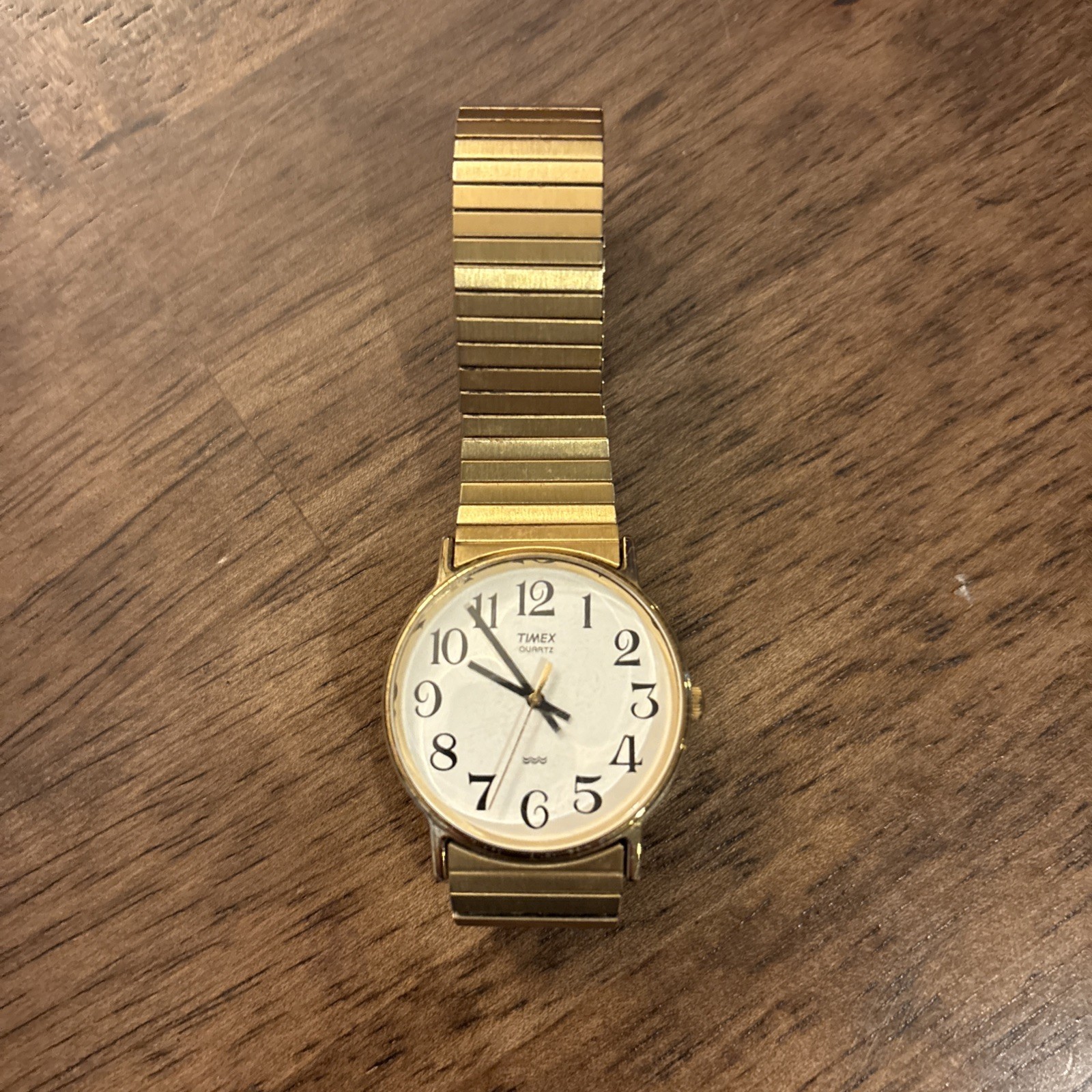 Timex Quartz Easy Reader Gold Tone Expansion Band Wristwatch Not Running Parts
